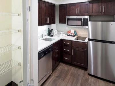 Homewood By Hilton Airport-silicon Valley Hotel San José
